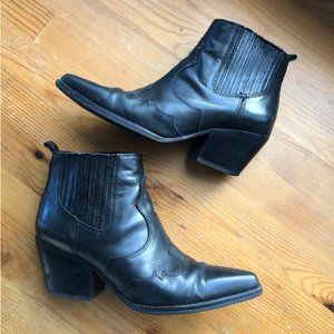 Sam Edelman Winona Blk Bootie - Size 6.5